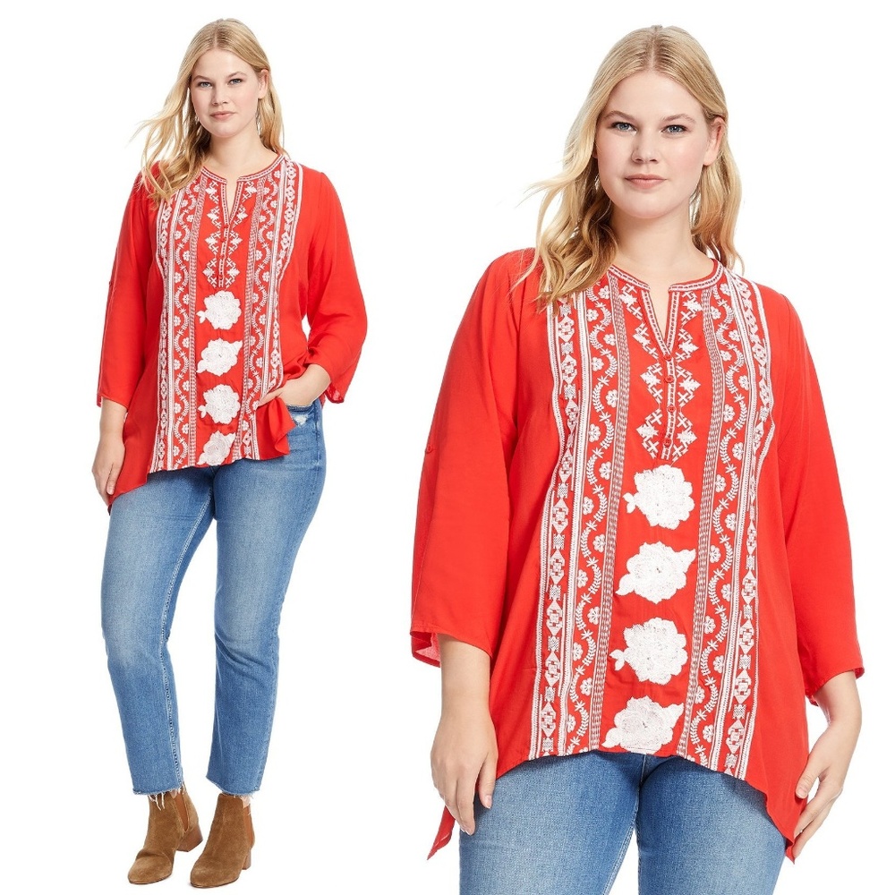 ANDREE Embroidered Sharkbite Tunic Roll Sleeves - Picture 2 of 8